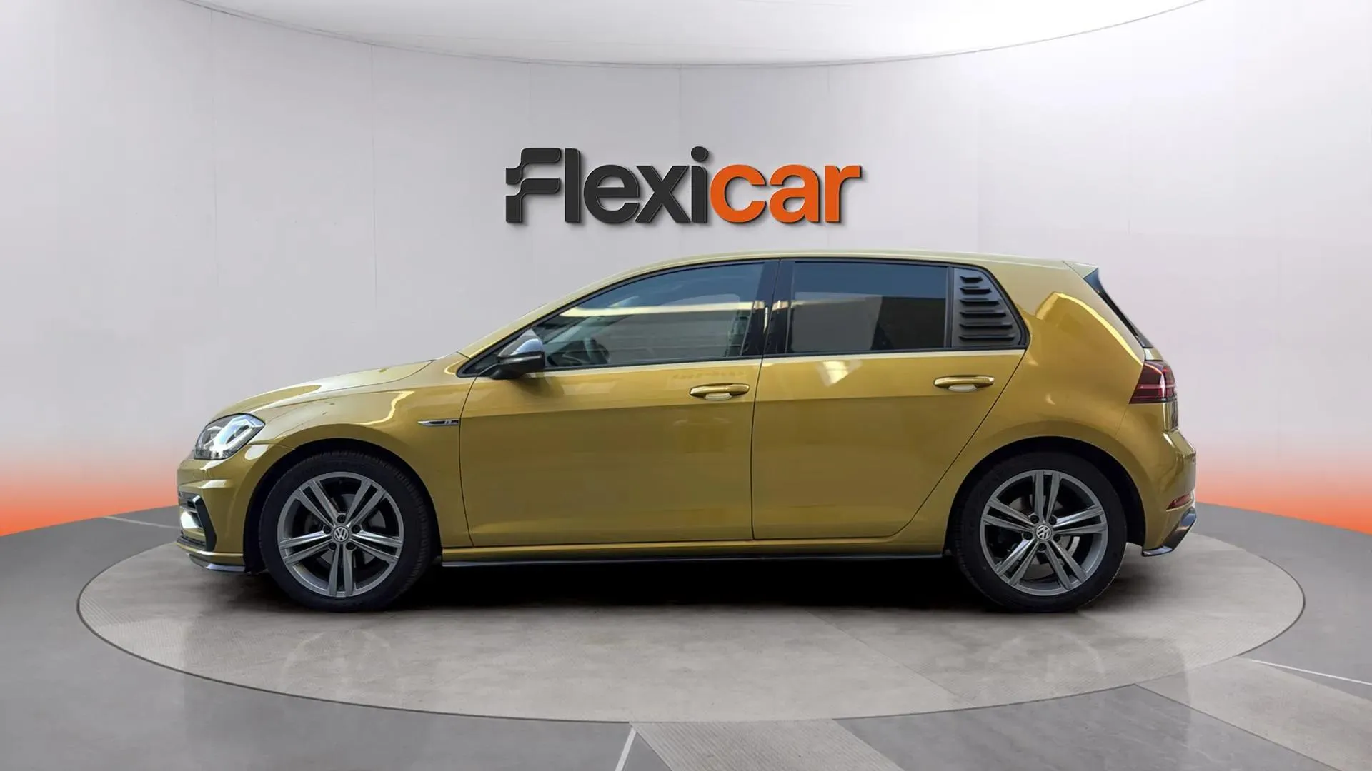 Volkswagen Golf Sport R-Line 2.0 TDI DSG - foto 9