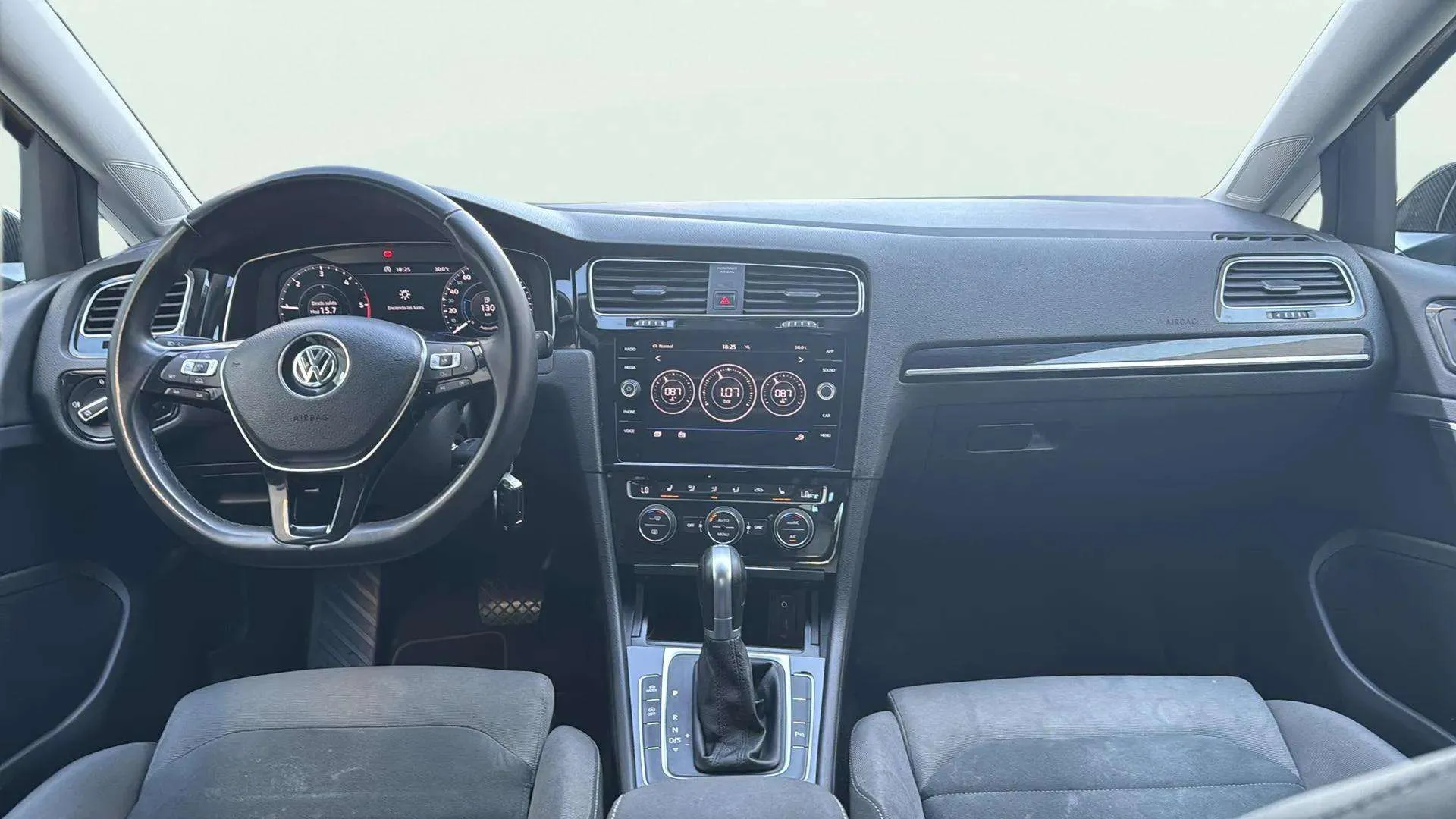 Volkswagen Golf Sport R-Line 2.0 TDI DSG - foto 13