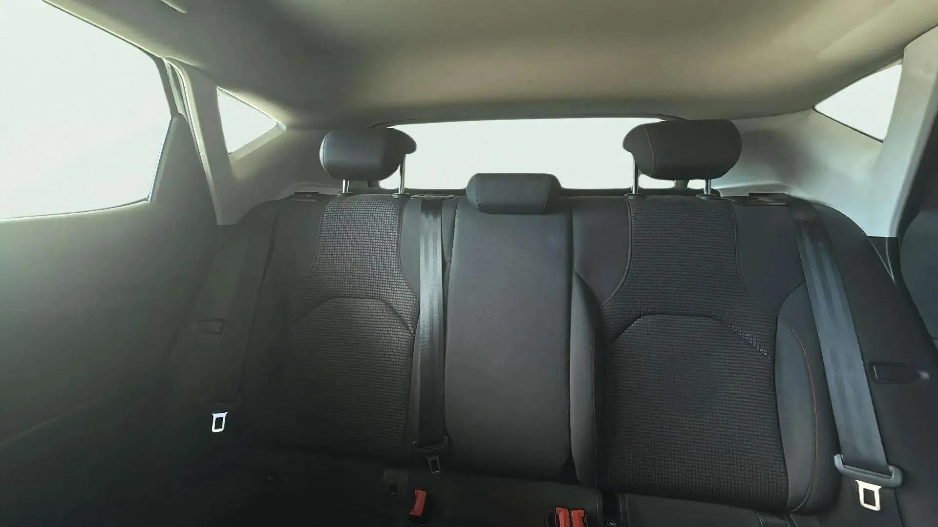 SEAT León 2.0 TDI DSG-6 FR - foto 13