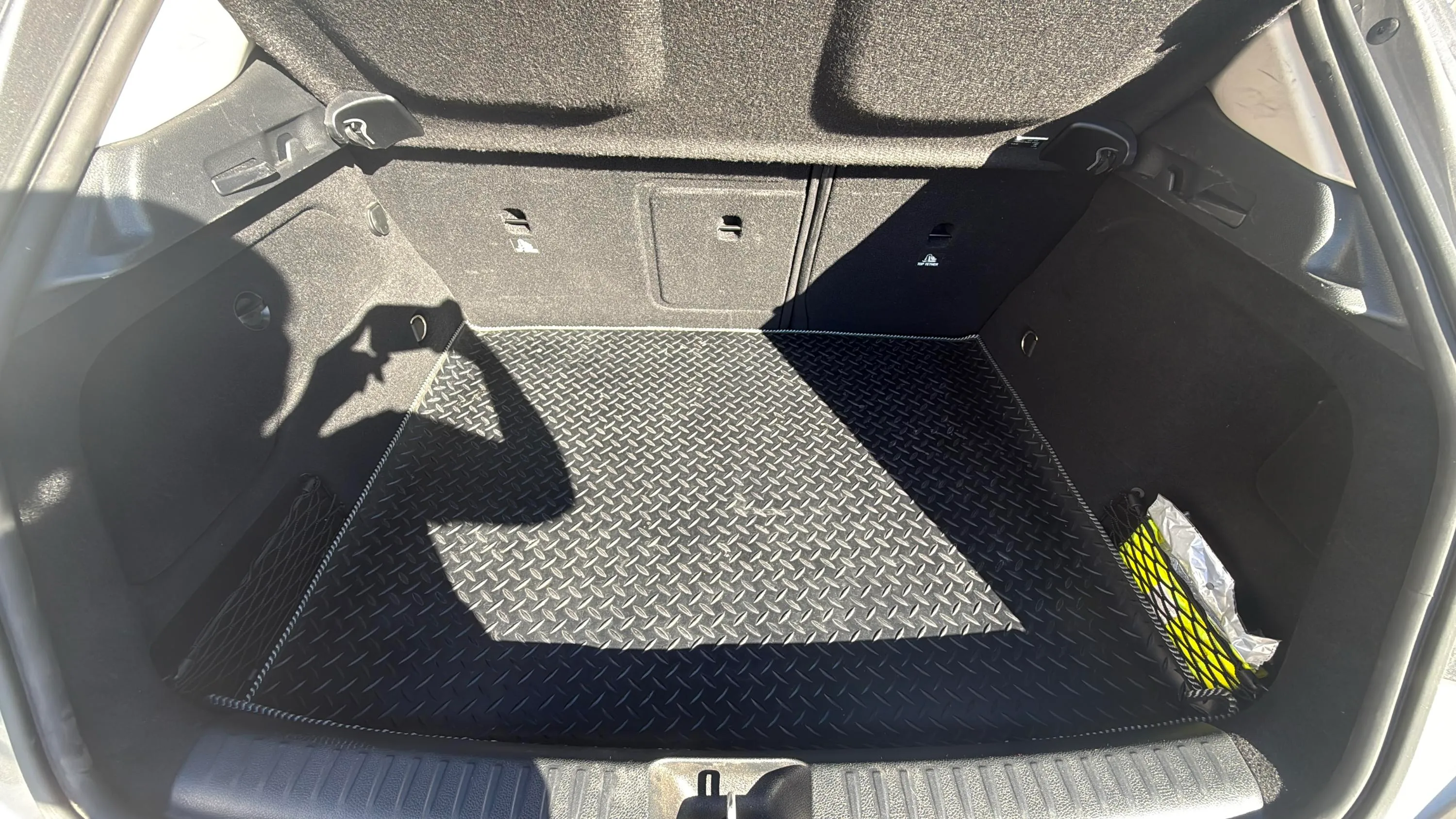 Mercedes-Benz GLA 180 - foto 18