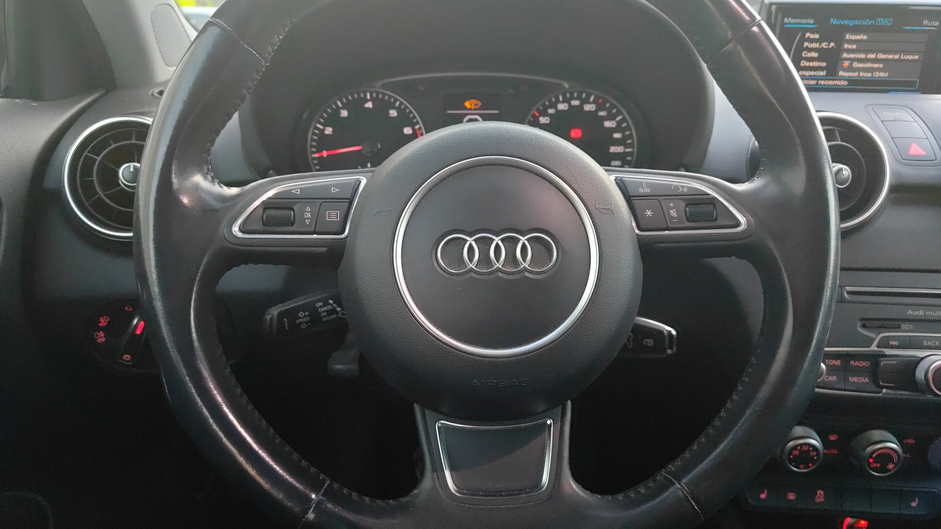 Audi A1 Active Kit 1.0 TFSI - foto 11
