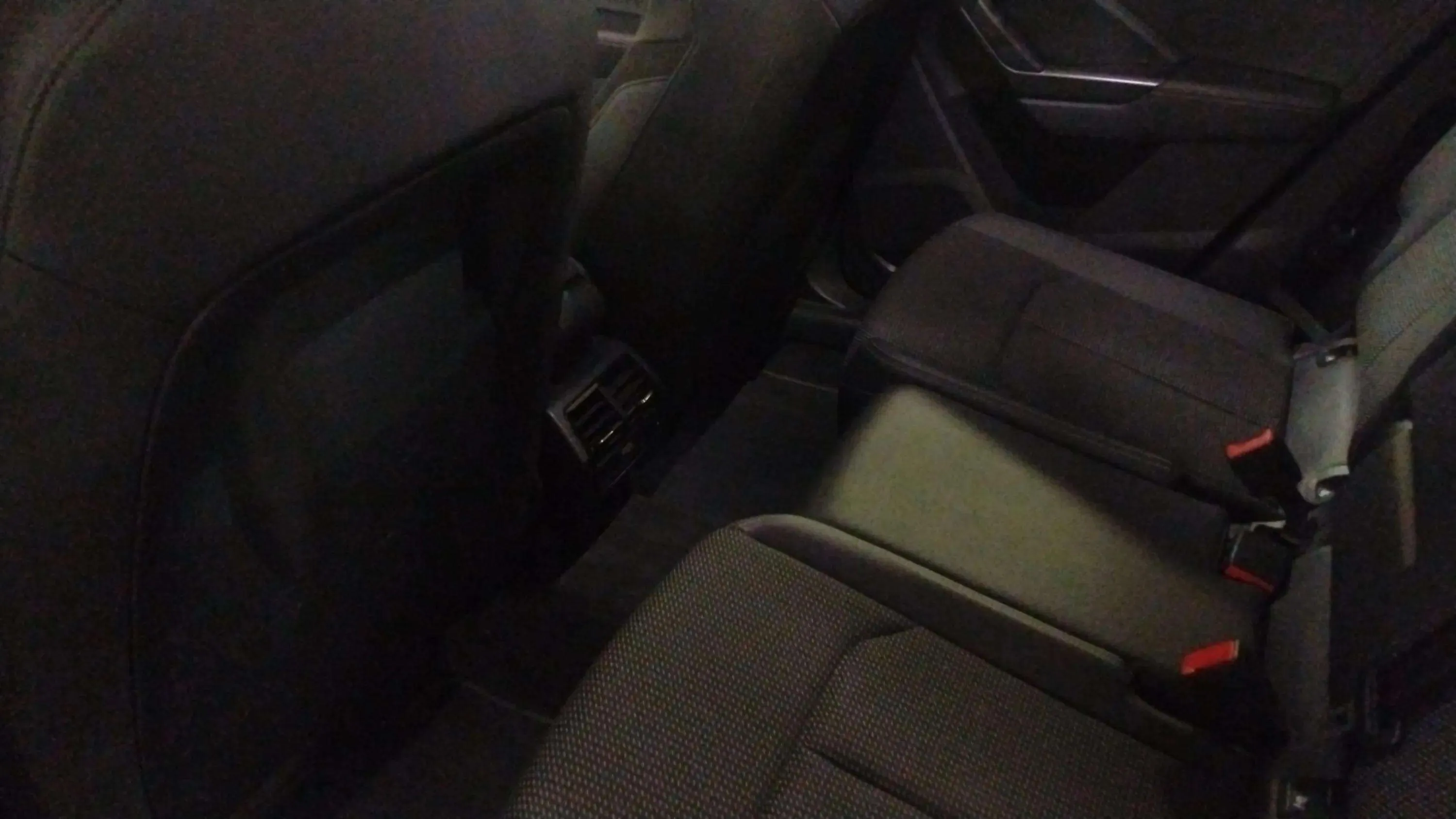 Audi Q3 S line 35 TDI S tronic - foto 9
