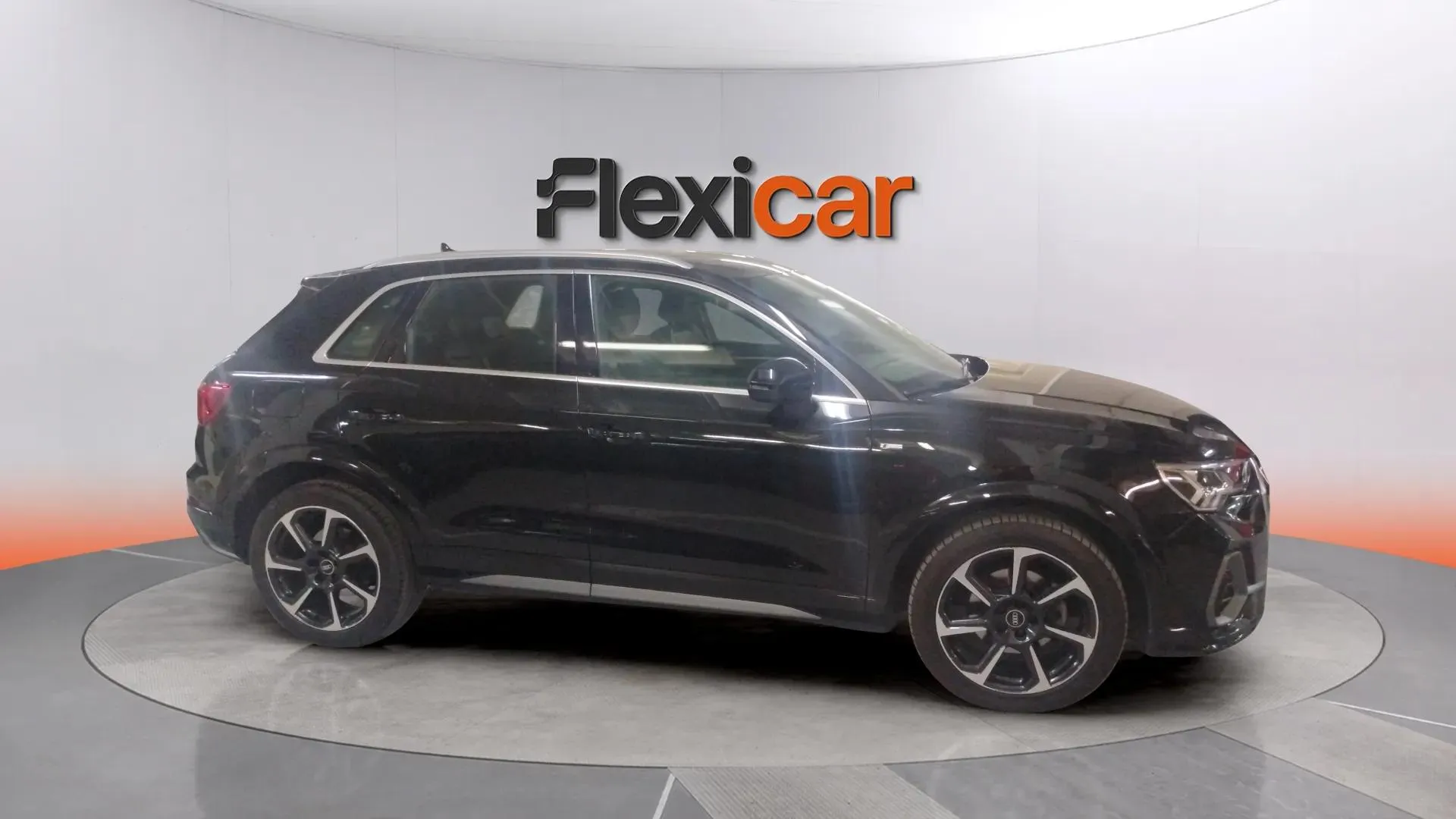 Audi Q3 S line 35 TDI S tronic - foto 3