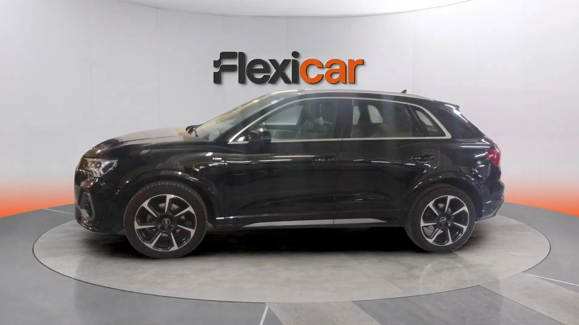 Audi Q3 S line 35 TDI S tronic - foto 4