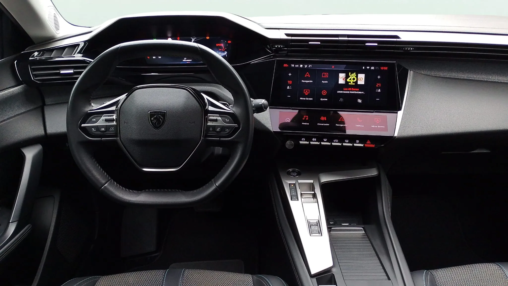 Peugeot 308 Allure BlueHDi 130 EAT8 - foto 12
