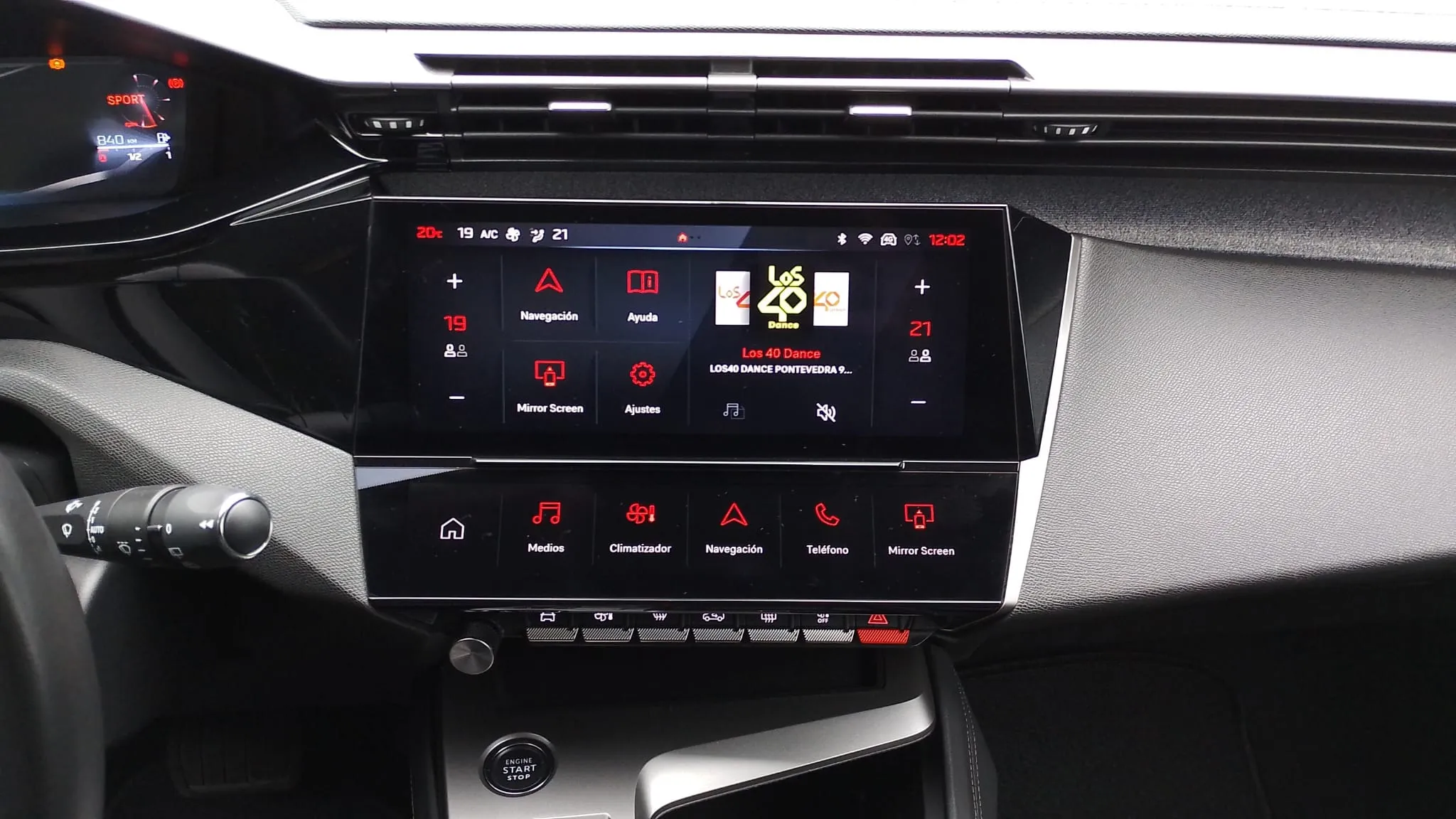 Peugeot 308 Allure BlueHDi 130 EAT8 - foto 11