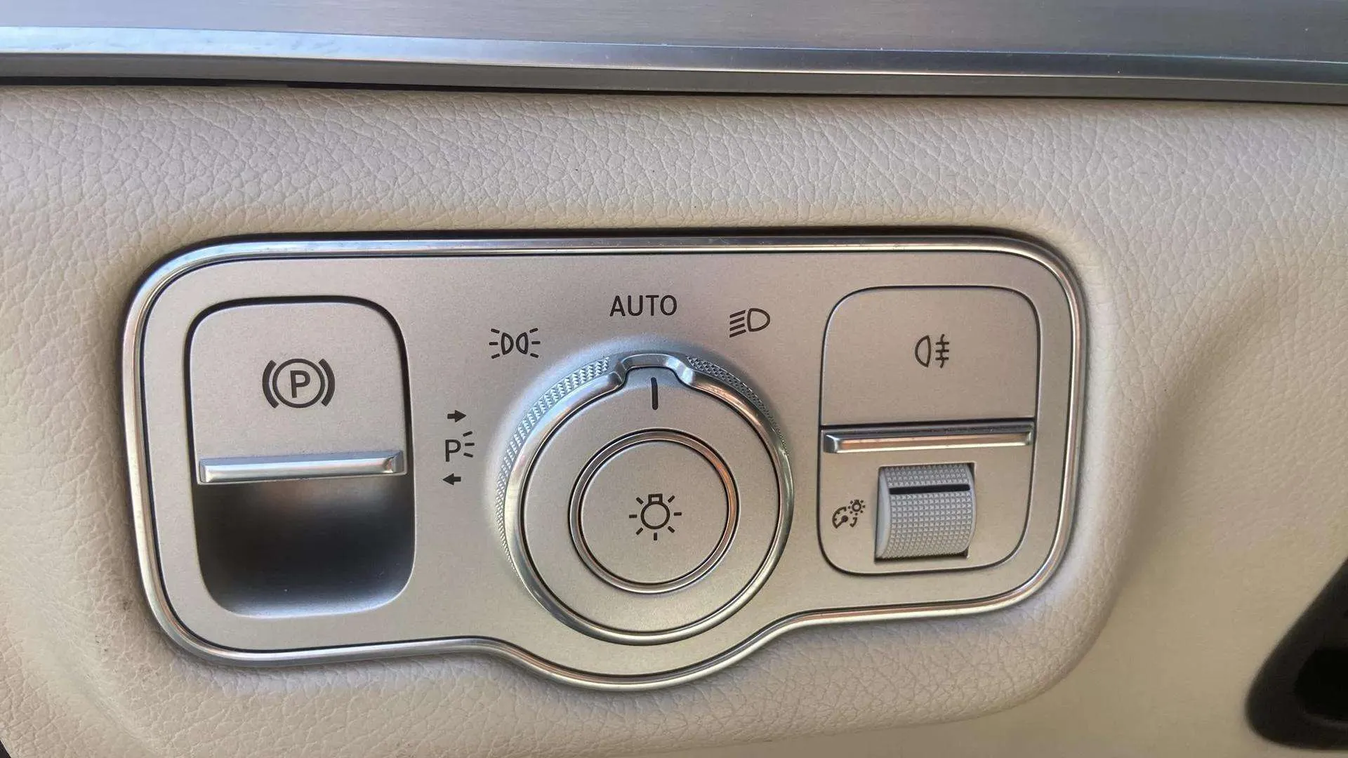Mercedes-Benz GLE 350 d 4MATIC - foto 23