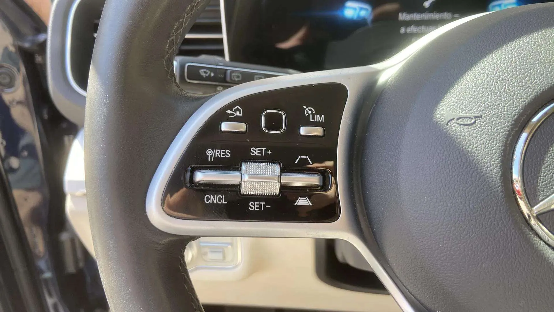 Mercedes-Benz GLE 350 d 4MATIC - foto 14