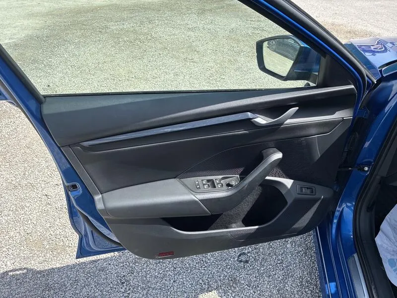 Škoda Octavia 1.5 TSI mHEV Selection TSI - foto 24