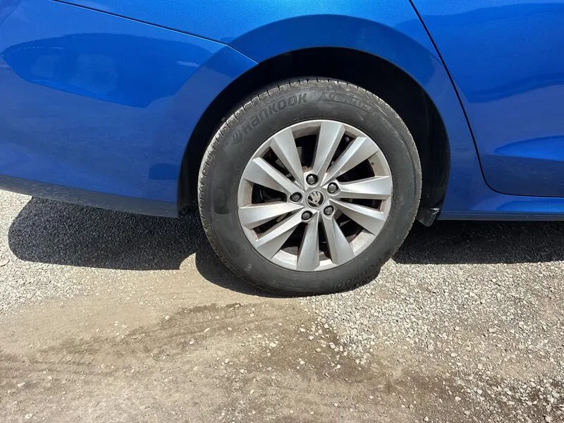 Škoda Octavia 1.5 TSI mHEV Selection TSI - foto 14