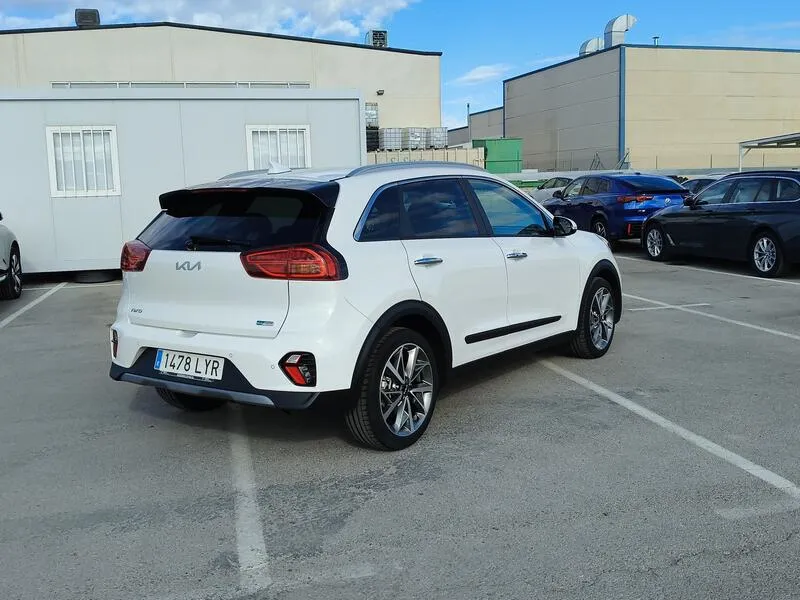 Kia Niro 1.6 GDi HEV Emotion - foto 6