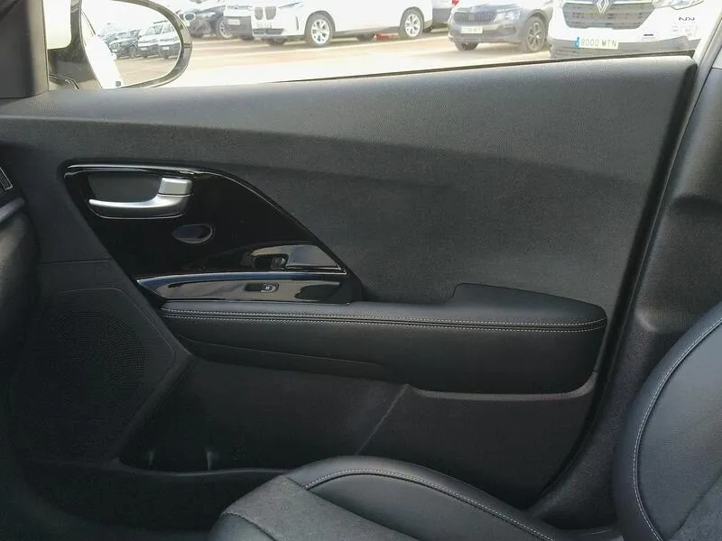 Kia Niro 1.6 GDi HEV Emotion - foto 22