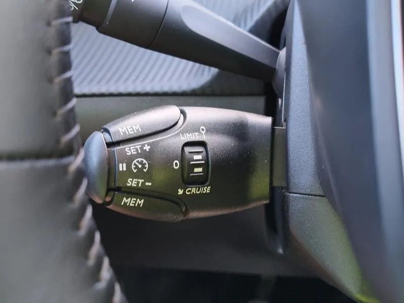 Peugeot 208 PureTech Active Pack - foto 27