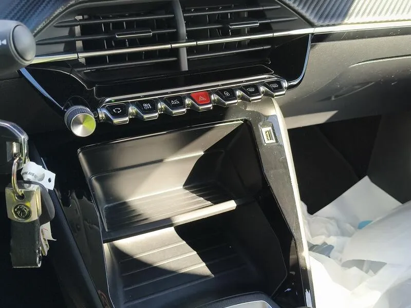 Peugeot 208 PureTech Active Pack - foto 12