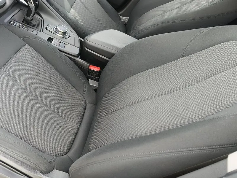 BMW X1 sDrive18d - foto 29