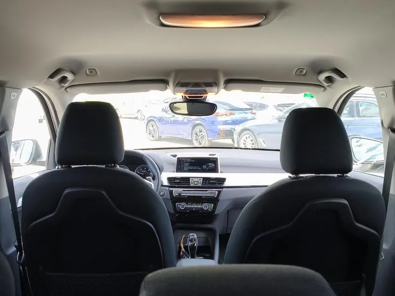 BMW X1 sDrive18d - foto 37