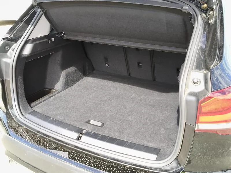 BMW X1 sDrive18d - foto 38