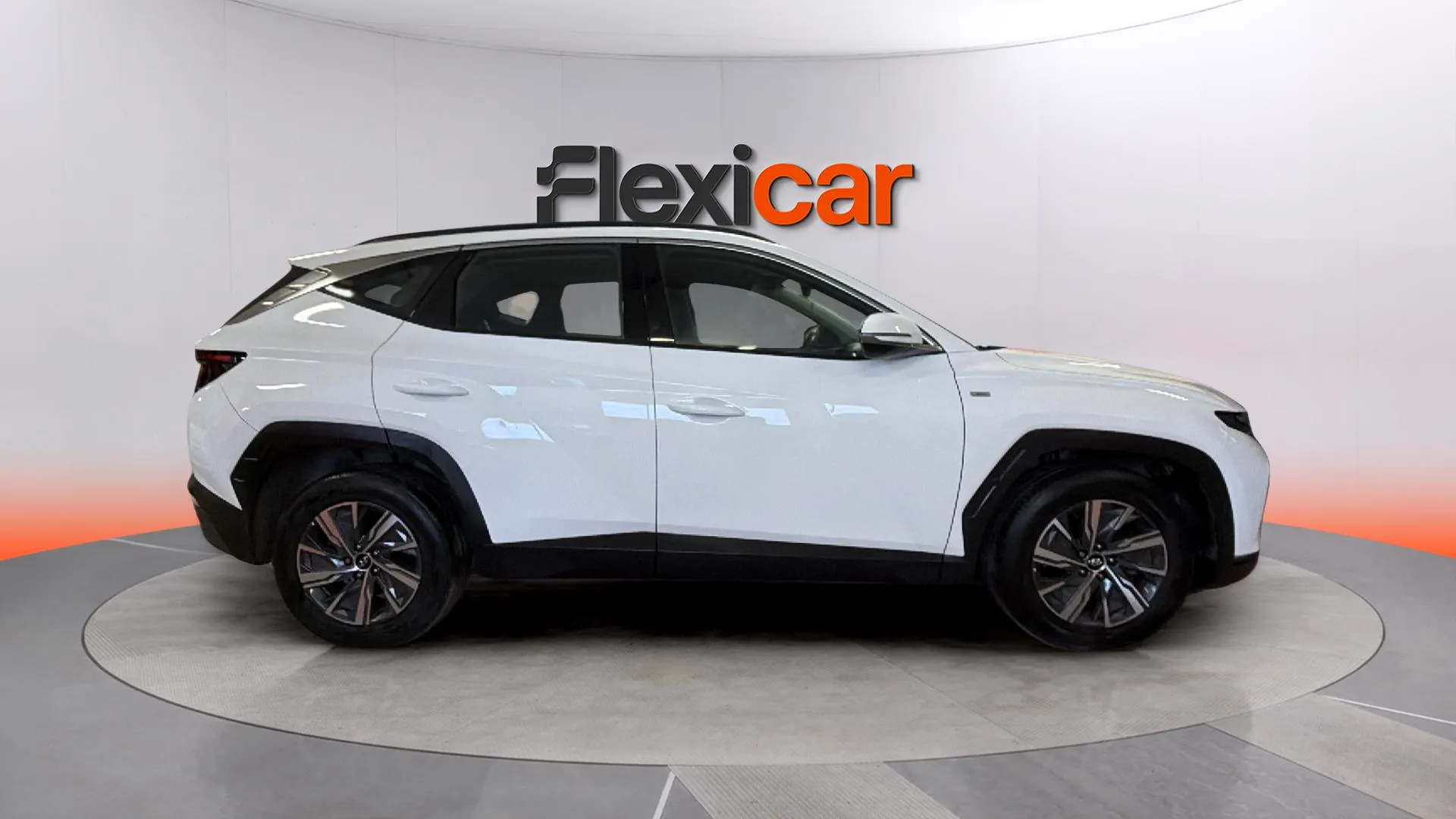 Hyundai Tucson 1.6 T-GDi 48V Maxx Sky - foto 3