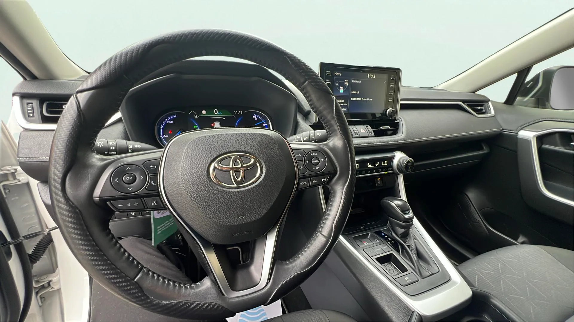 Toyota RAV4 2.5l 220H Advance - foto 18