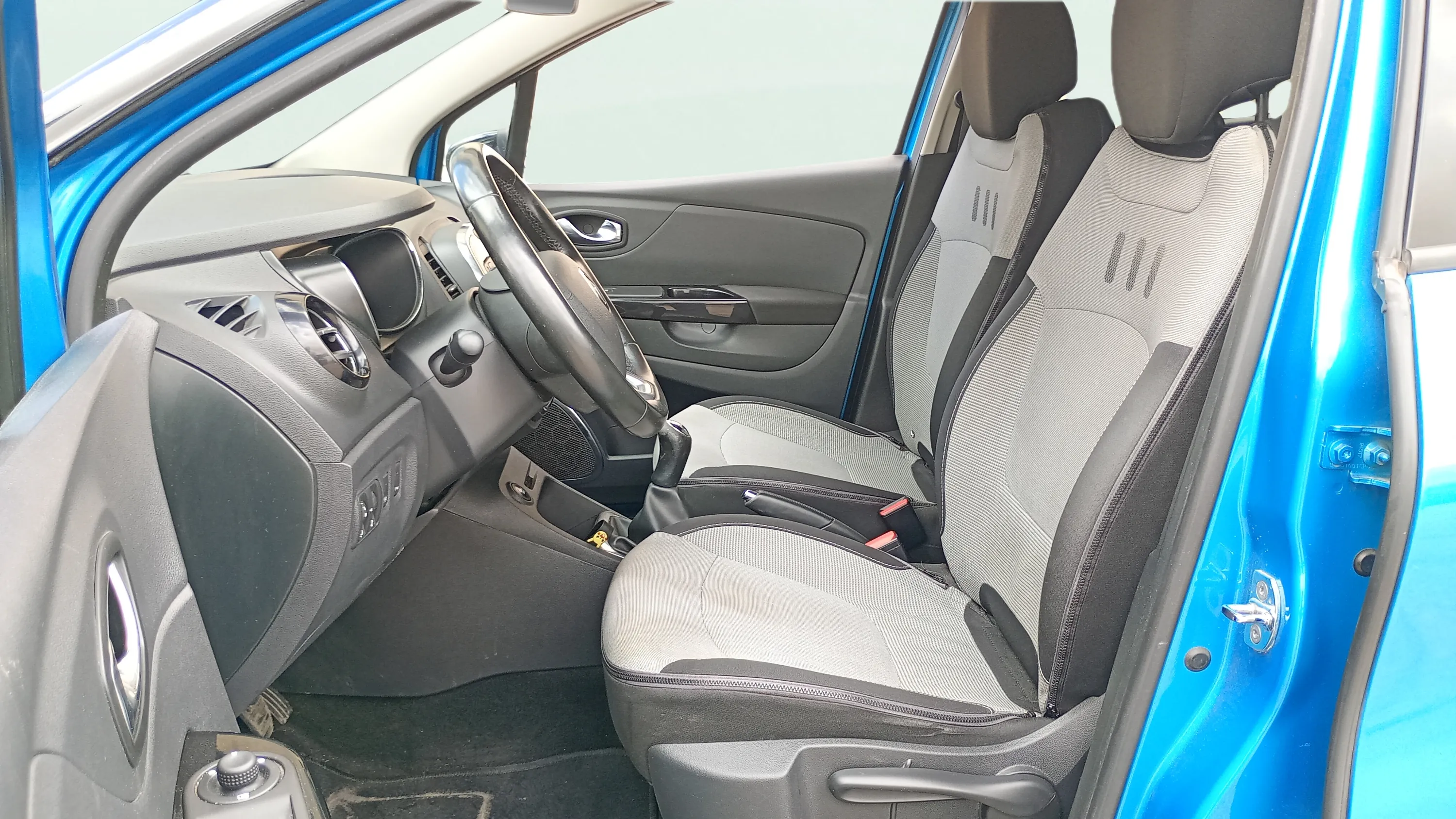 Renault Captur Intens Energy TCe - foto 11