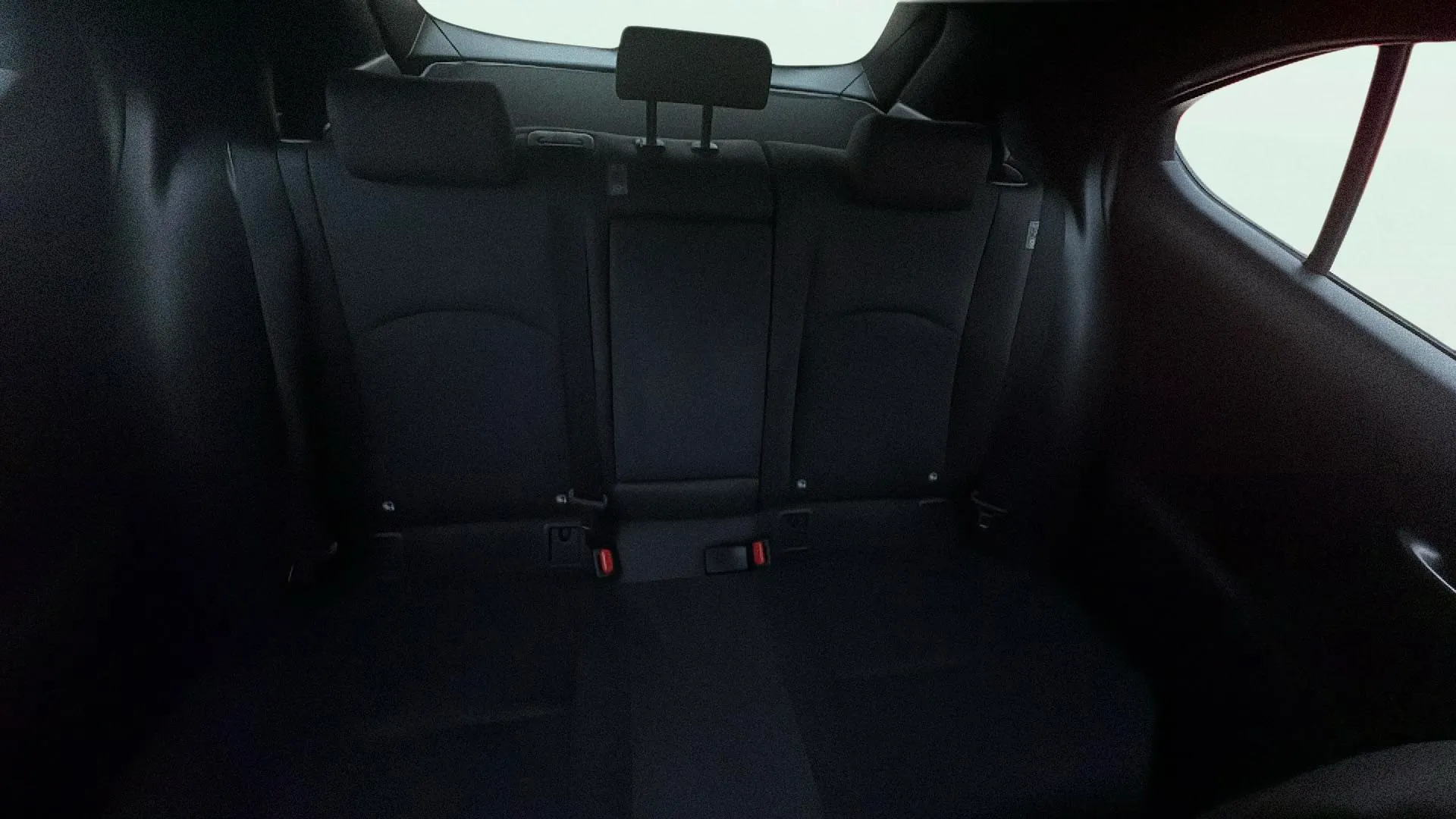 Lexus UX 2.0 250h Business - foto 16