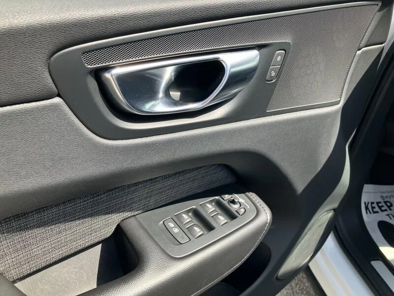 Volvo XC60 2.0 B4 D Core - foto 12
