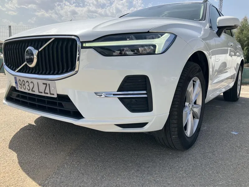Volvo XC60 2.0 B4 D Core - foto 27