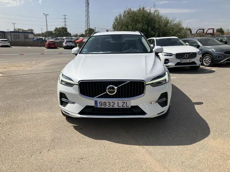Volvo XC60 2.0 B4 D Core - foto 9
