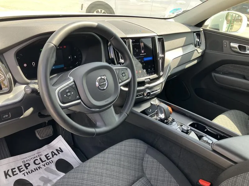 Volvo XC60 2.0 B4 D Core - foto 10