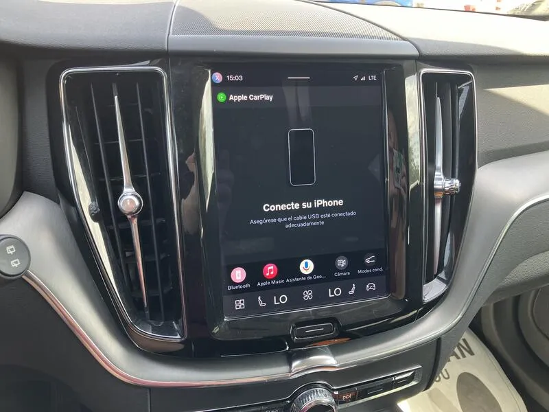 Volvo XC60 2.0 B4 D Core - foto 32