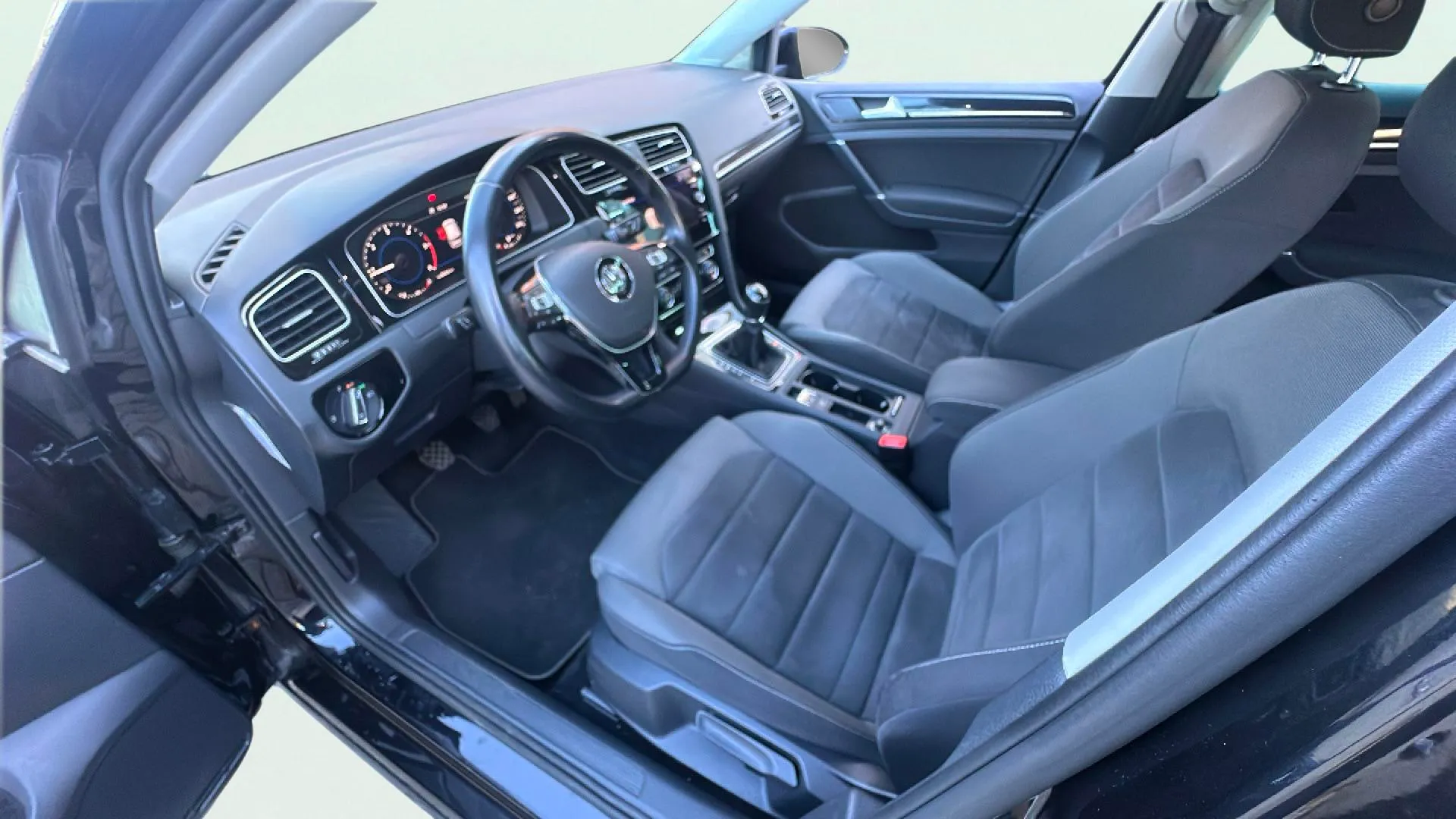 Volkswagen Golf Advance 1.6 TDI - foto 14
