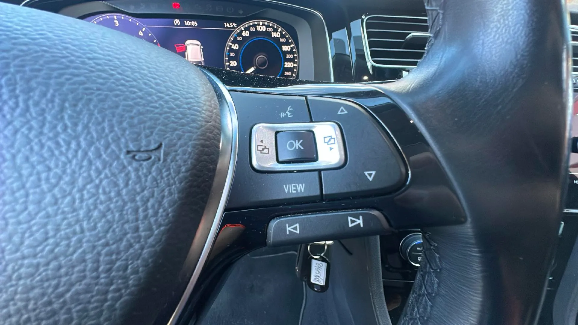 Volkswagen Golf Advance 1.6 TDI - foto 18