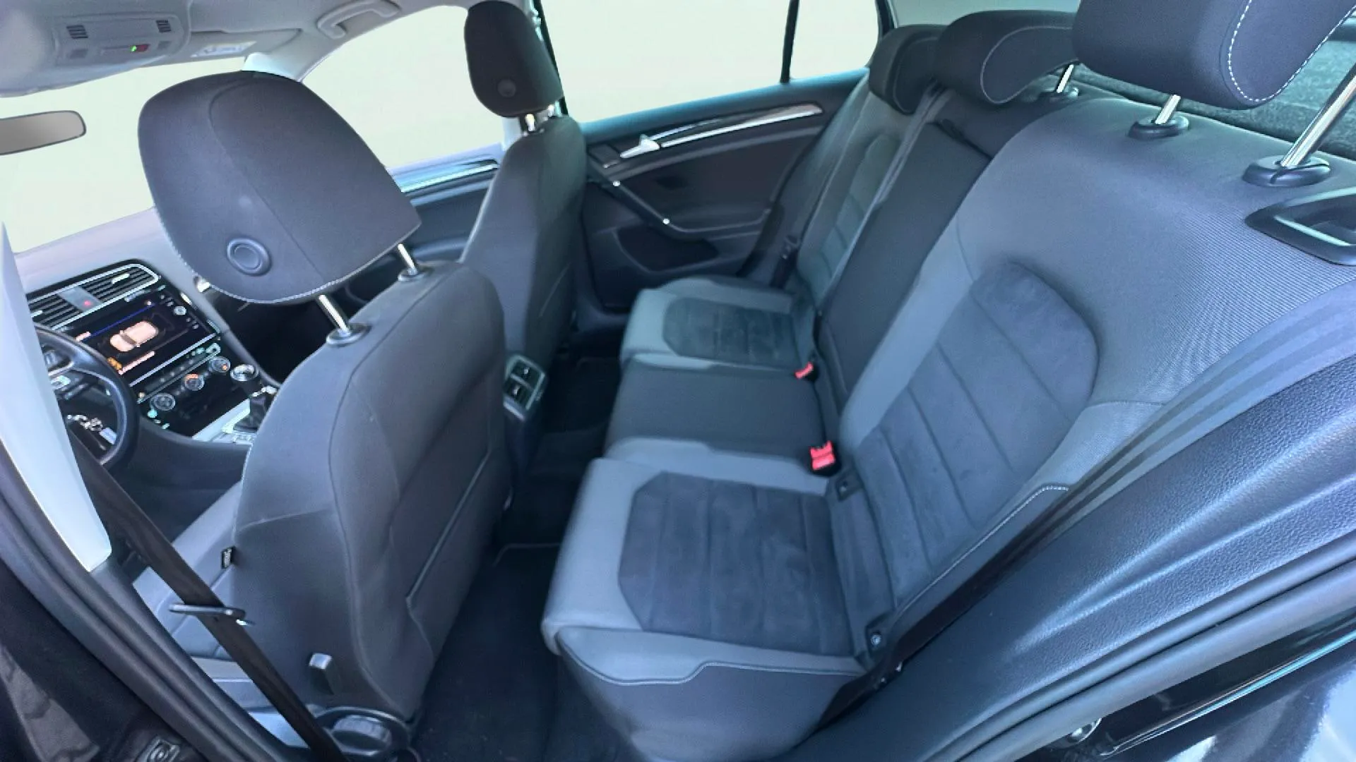 Volkswagen Golf Advance 1.6 TDI - foto 15
