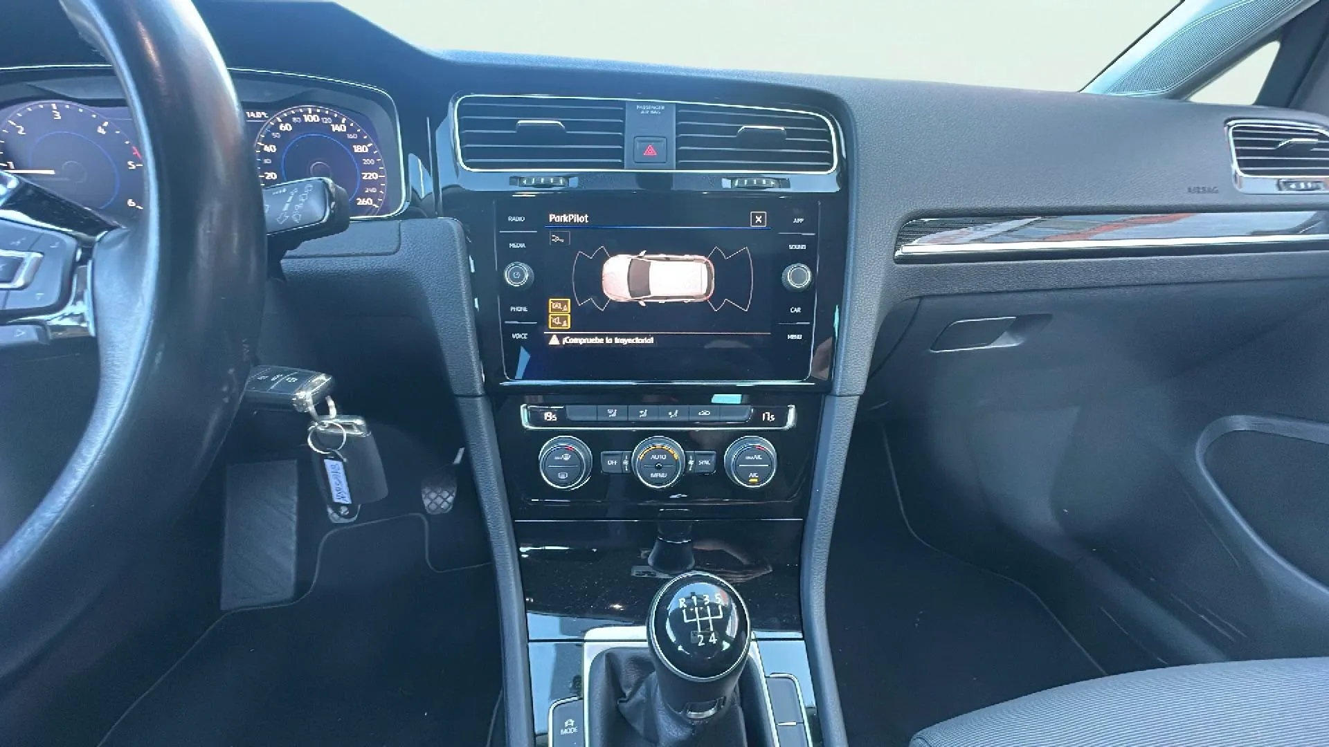 Volkswagen Golf Advance 1.6 TDI - foto 12