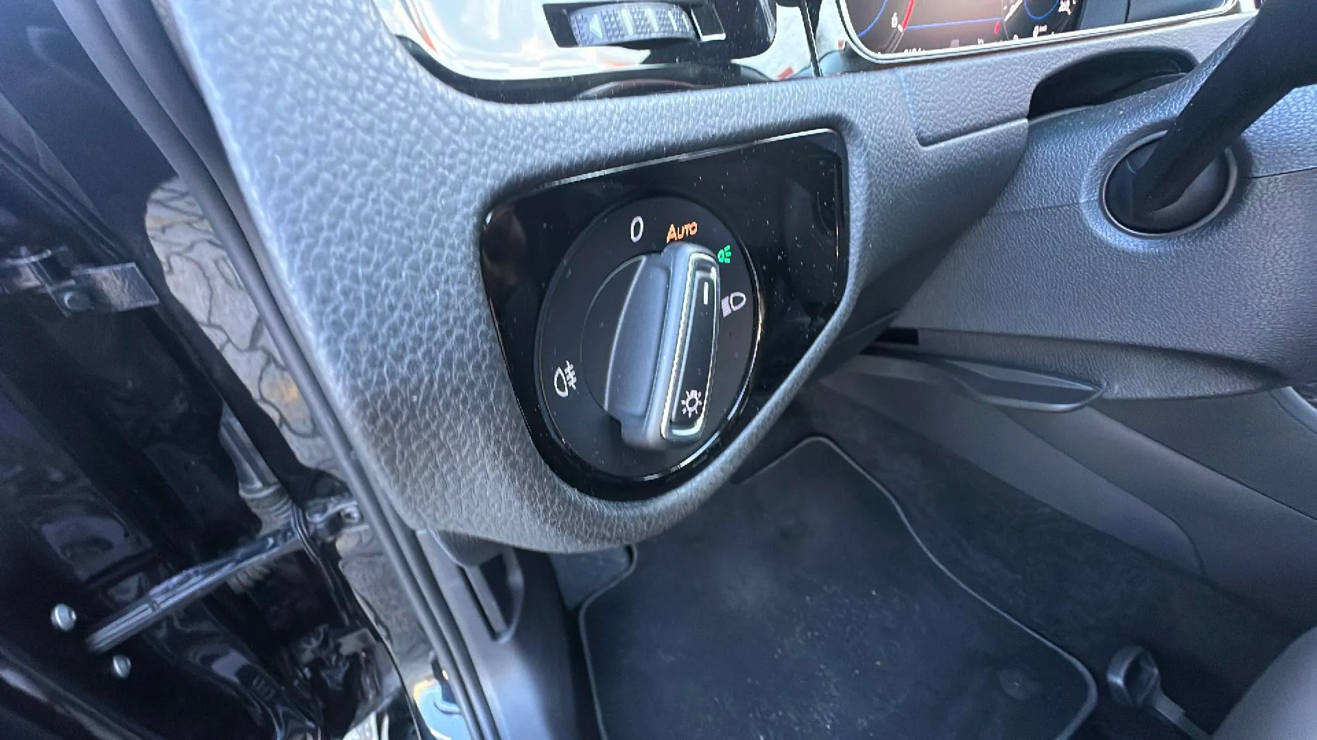 Volkswagen Golf Advance 1.6 TDI - foto 23