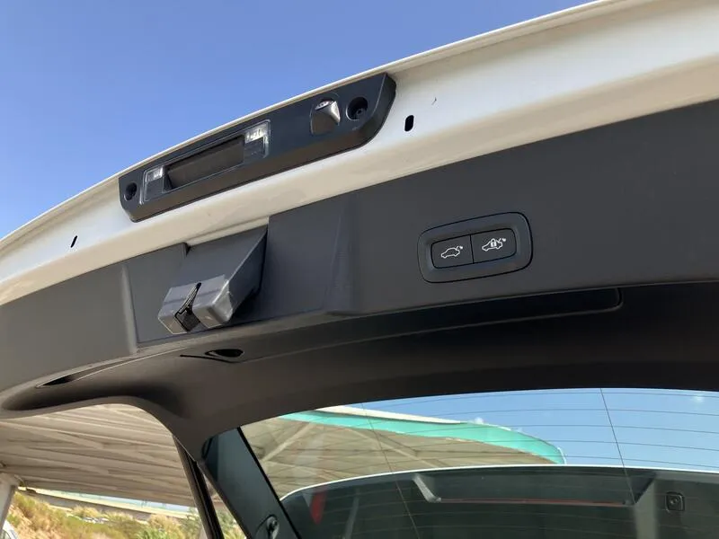 Volvo XC40 1.5 T4 Recharge PHEV Plus Dark - foto 28