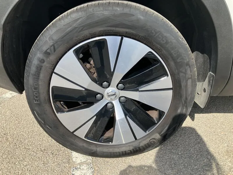 Volvo XC40 1.5 T4 Recharge PHEV Plus Dark - foto 29