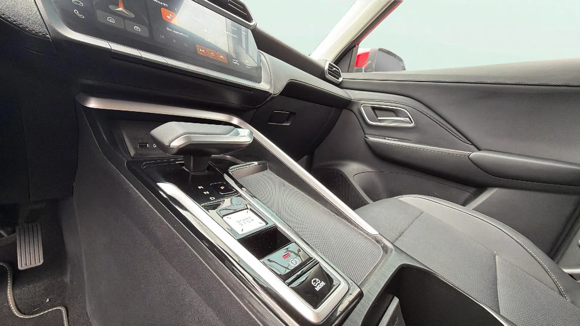 MG ZS Hybrid+ Luxury - foto 13
