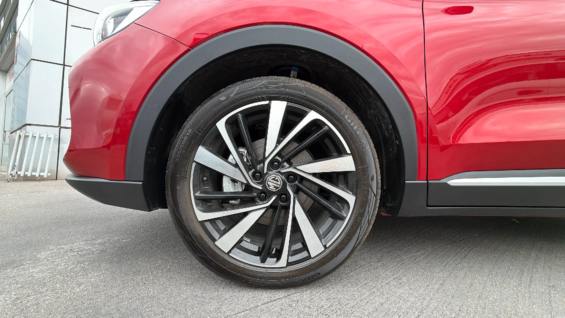 MG ZS Hybrid+ Luxury - foto 43