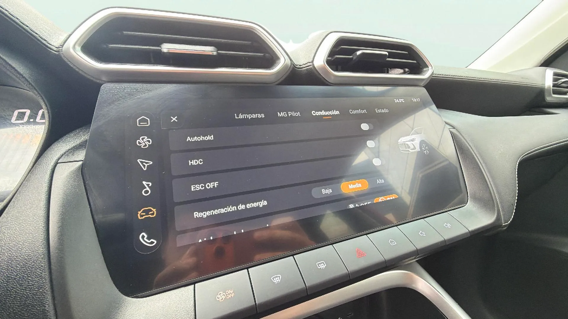 MG ZS Hybrid+ Luxury - foto 29
