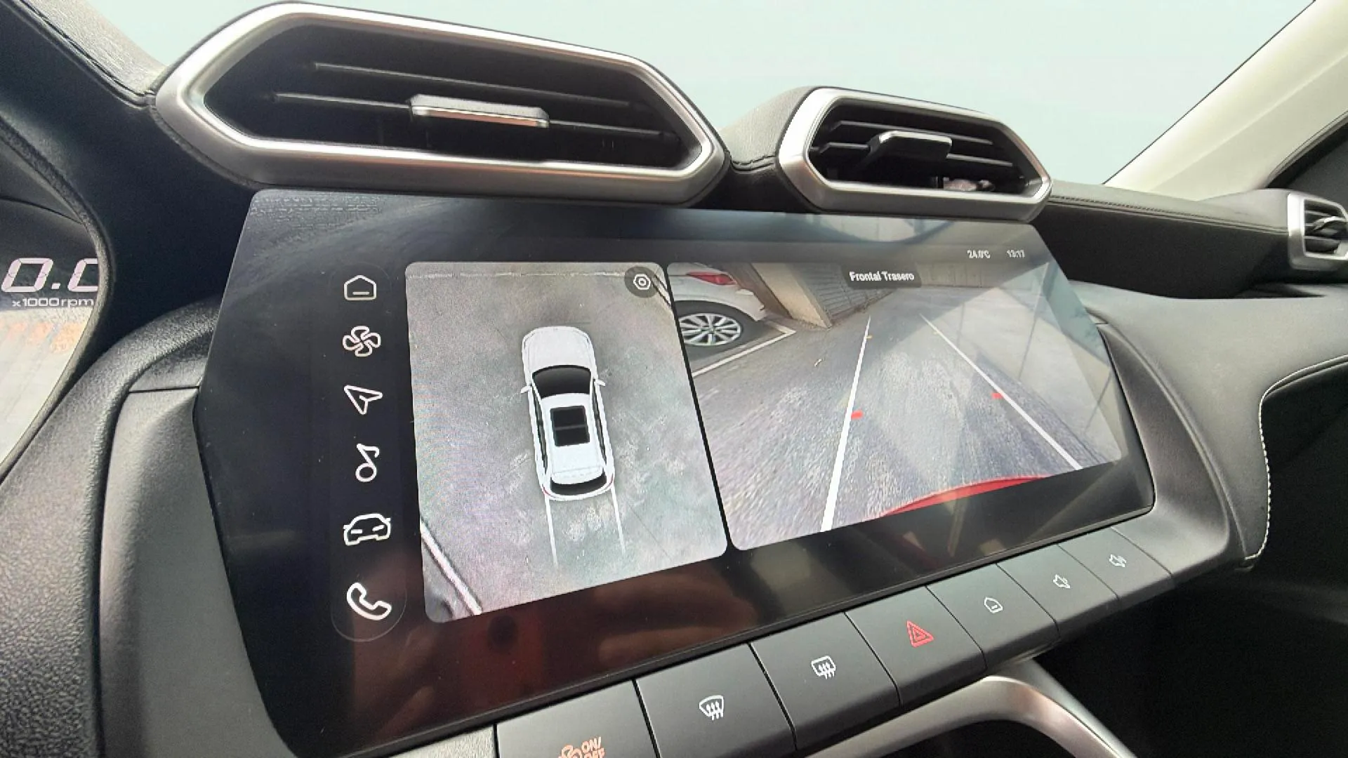 MG ZS Hybrid+ Luxury - foto 31