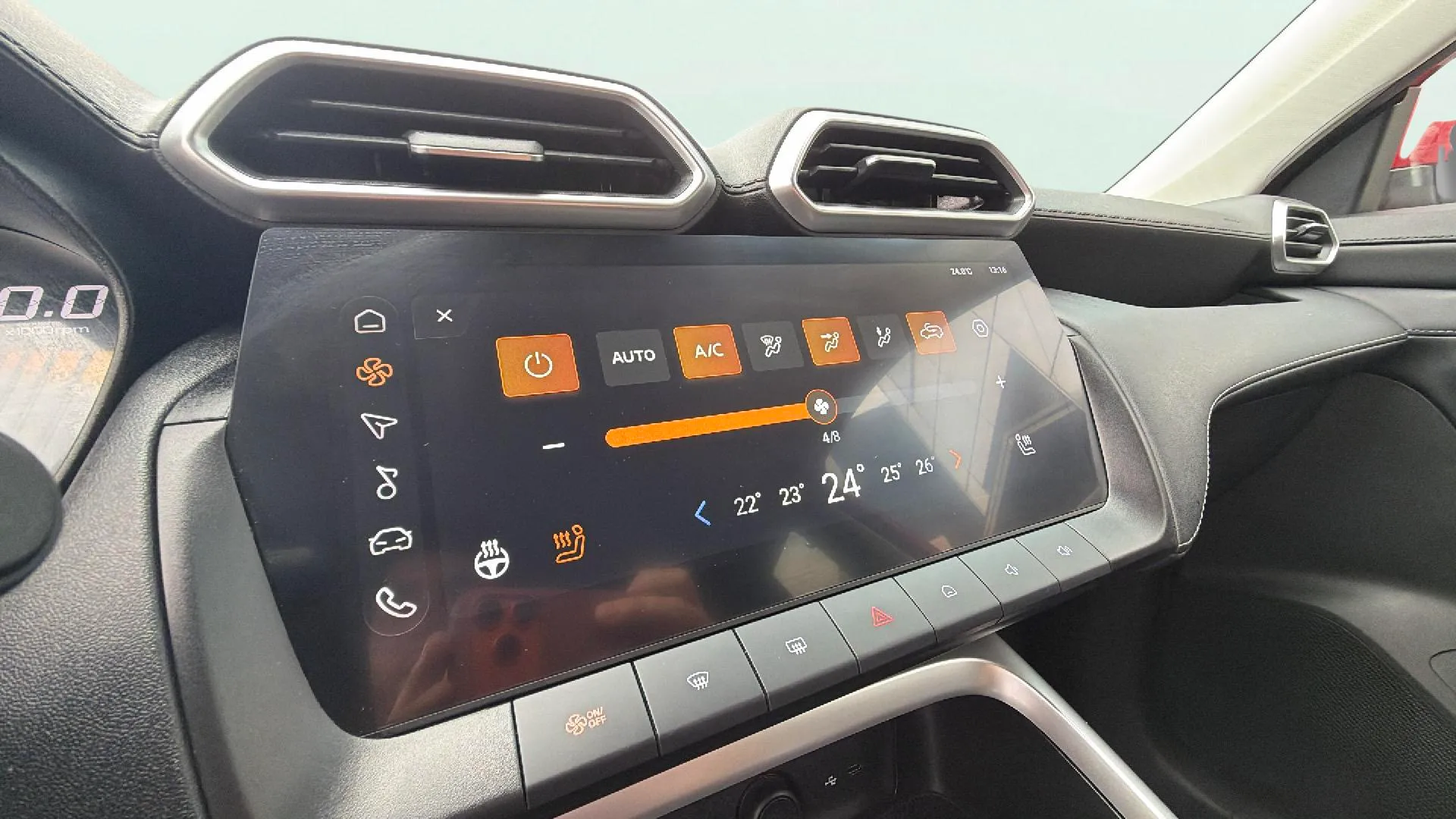 MG ZS Hybrid+ Luxury - foto 33