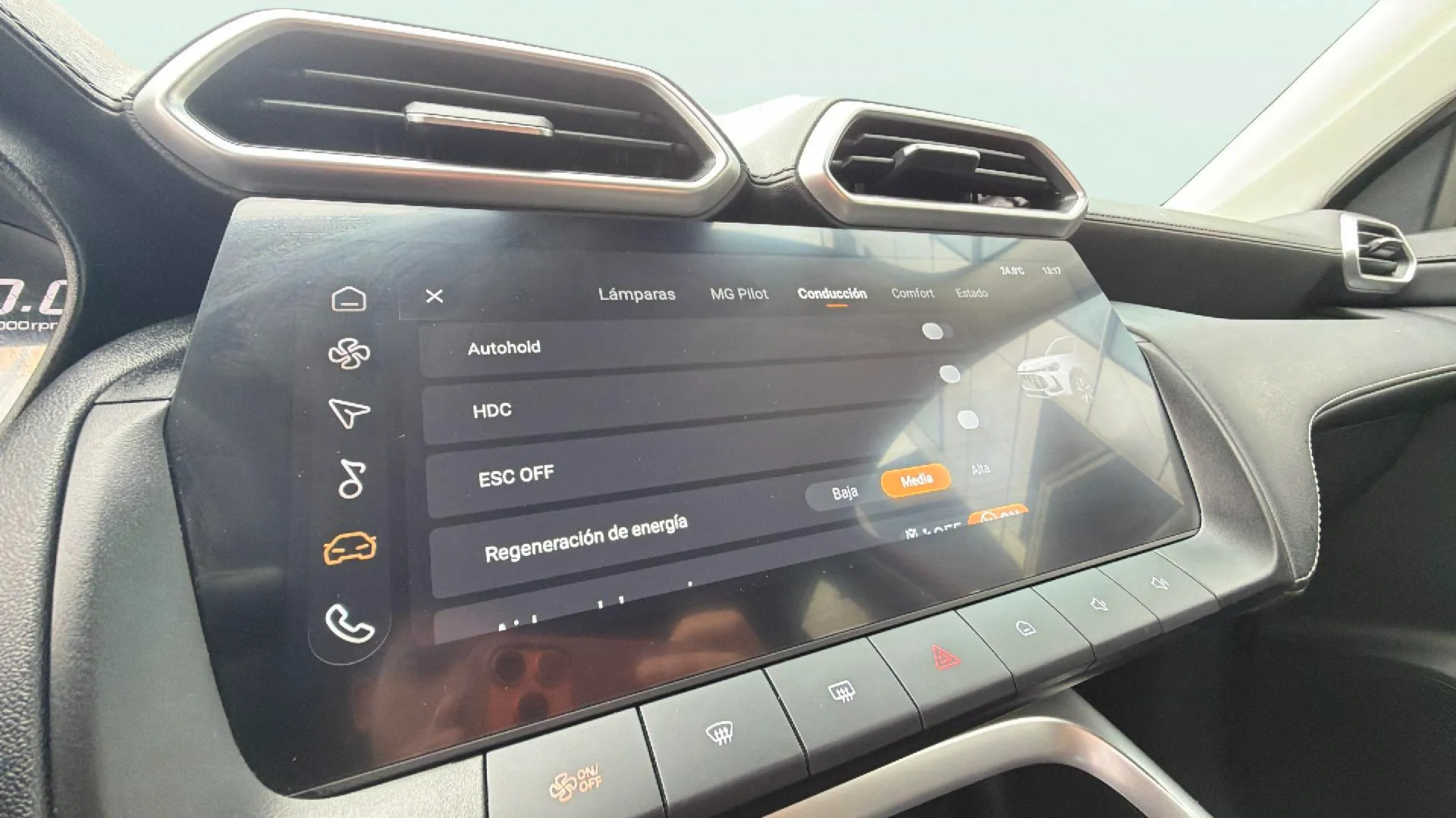 MG ZS Hybrid+ Luxury - foto 35