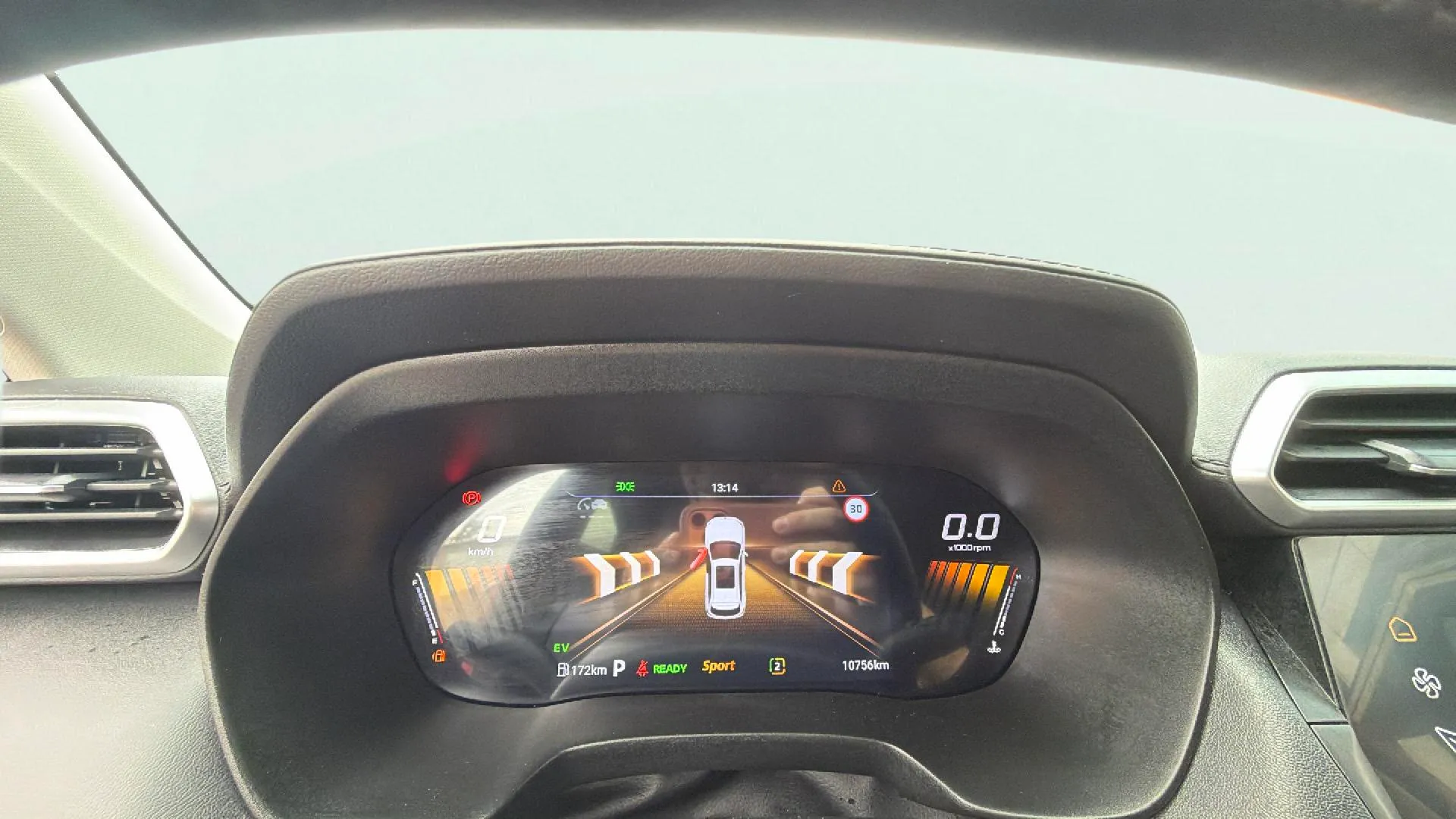 MG ZS Hybrid+ Luxury - foto 9