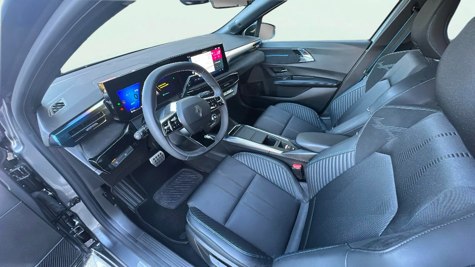 Renault Clio esprit Alpine E-Tech 145 - foto 13