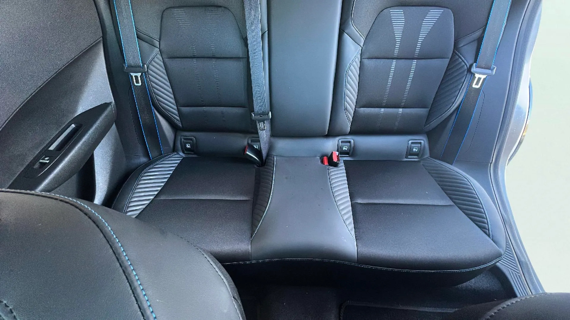 Renault Clio esprit Alpine E-Tech 145 - foto 14