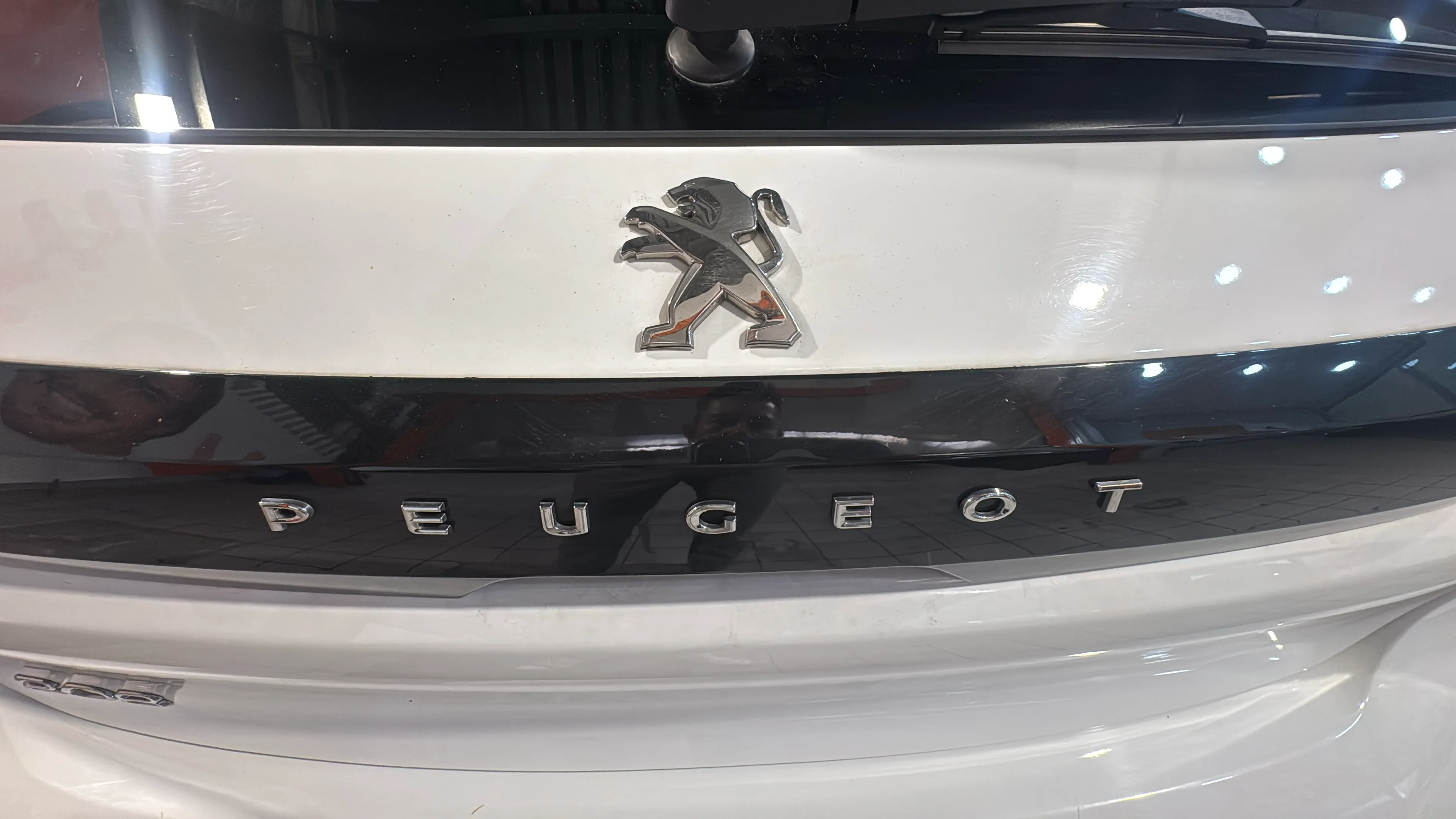 Peugeot 208 PureTech Allure - foto 11