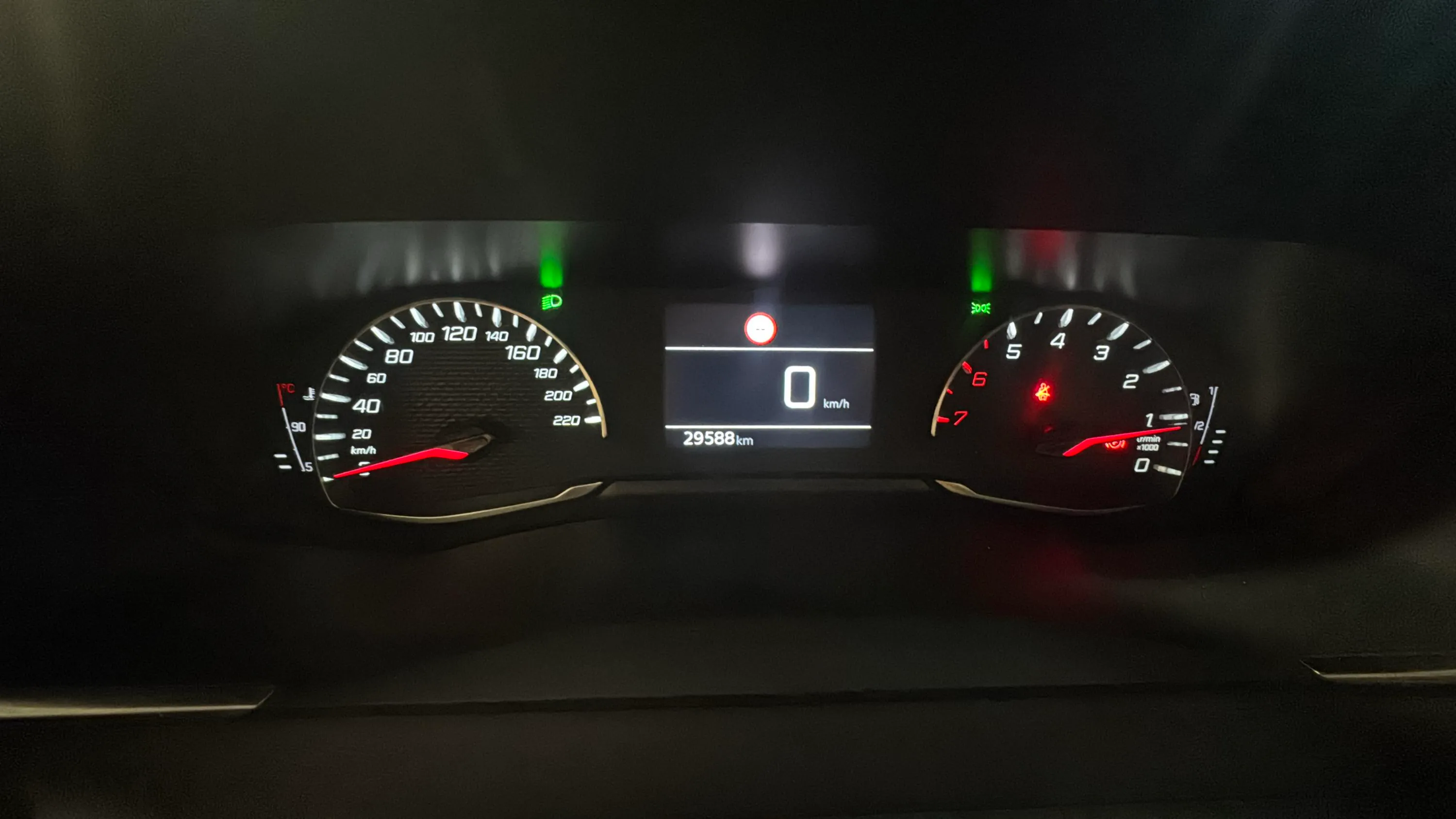 Peugeot 208 PureTech Allure - foto 15