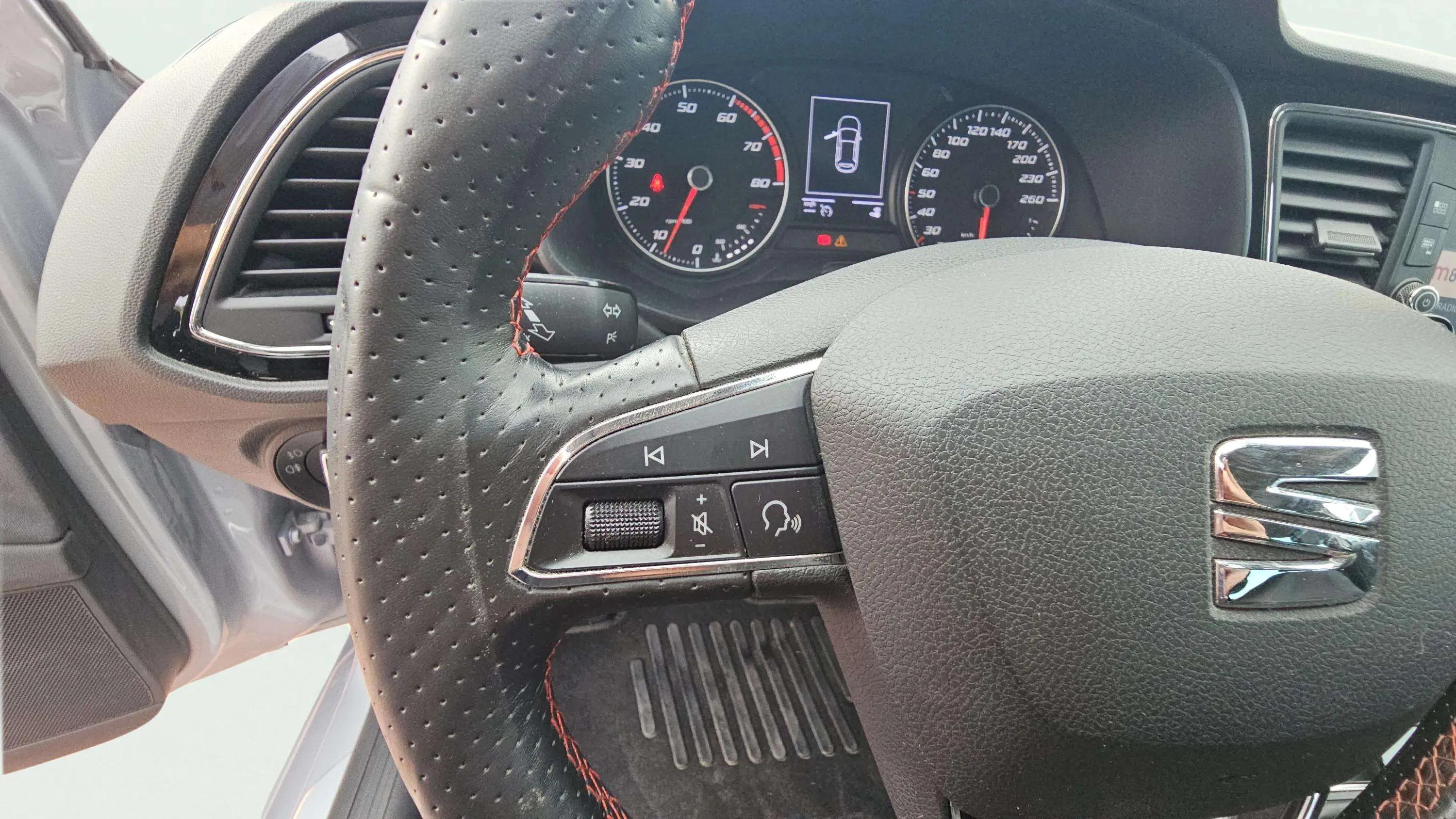 SEAT León 1.4 TSI FR - foto 25