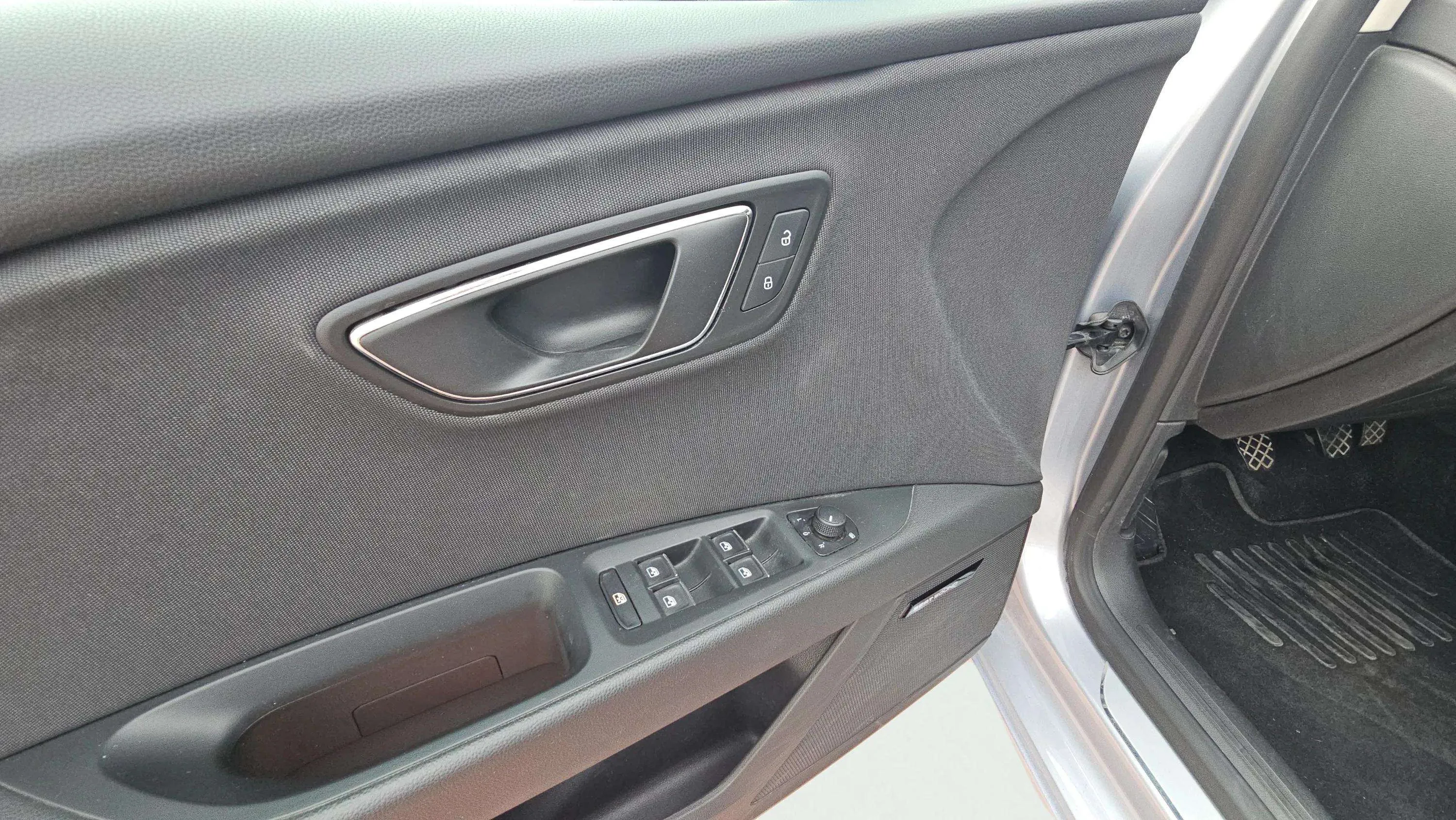 SEAT León 1.4 TSI FR - foto 23